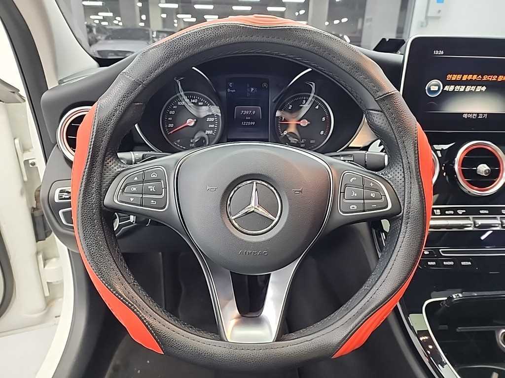 Mercedes Benz C Class - Vista 9