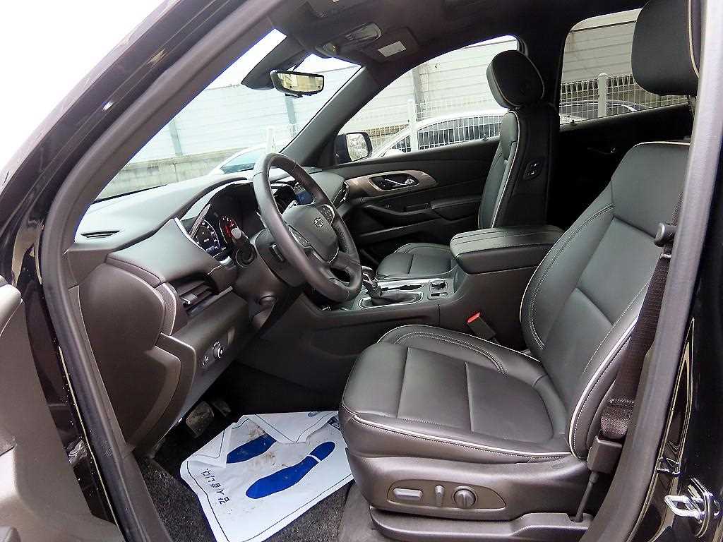 Chevrolet Travers - Vista 5