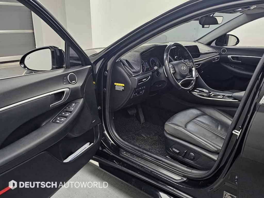 HYUNDAI Sonata - Vista 11