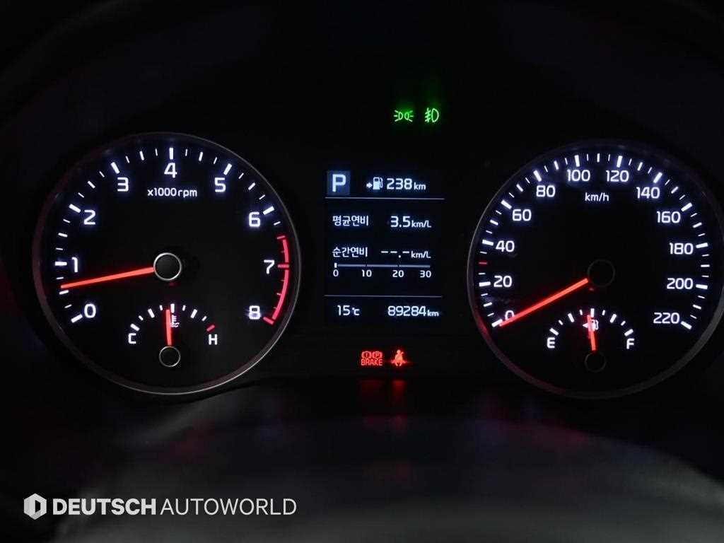 KIA Stonic - Vista 8