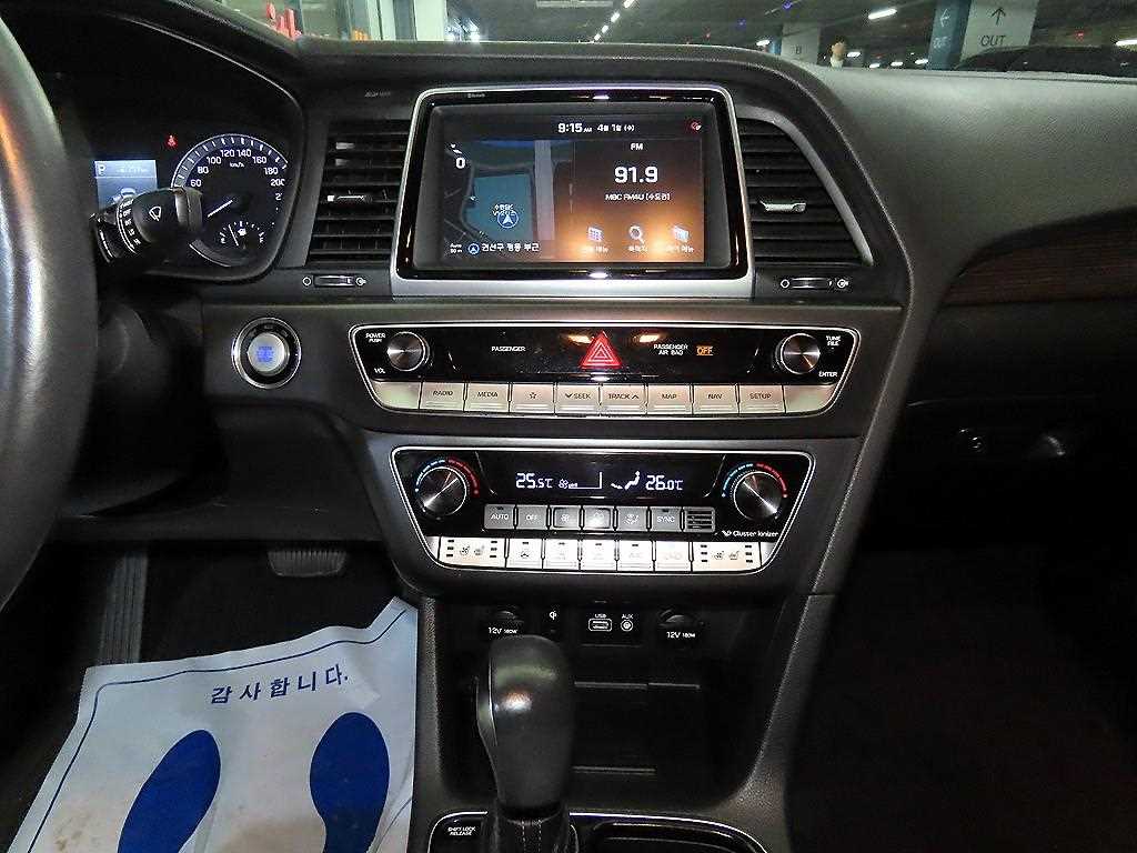 HYUNDAI Sonata - Vista 11