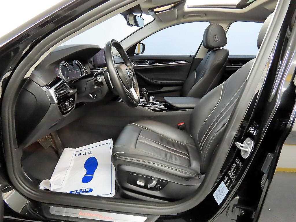 BMW 5 Series - Vista 5