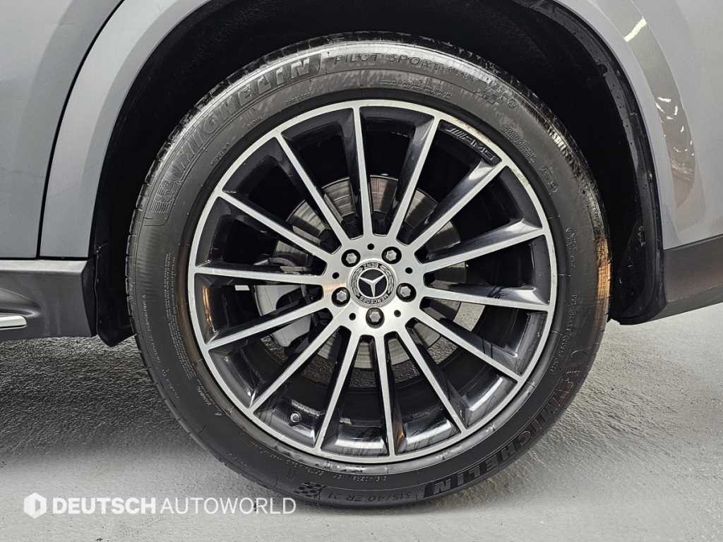 Mercedes Benz GLE Class - Vista 6