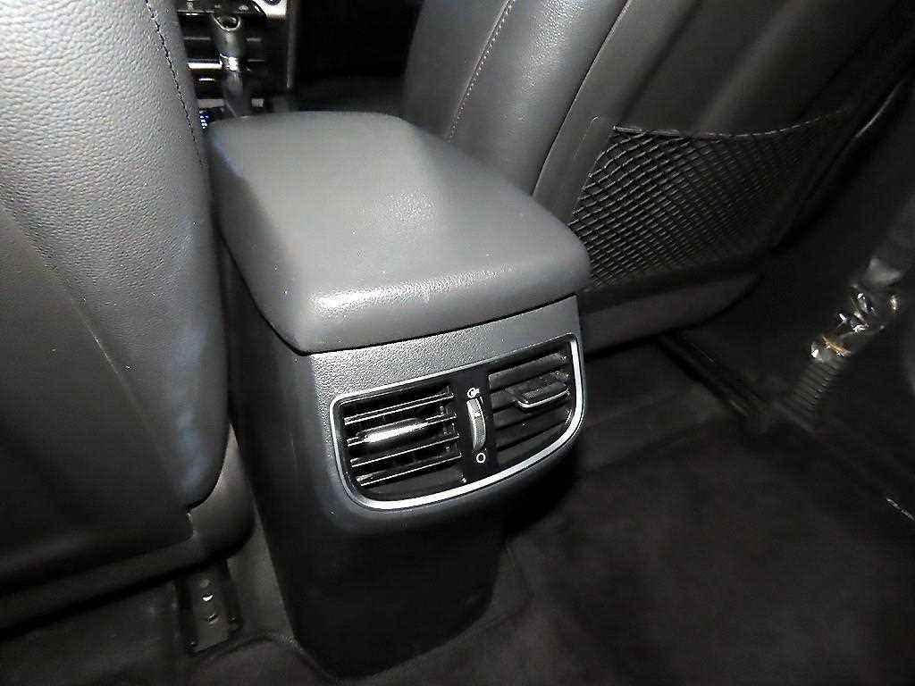 HYUNDAI Avante 2017 Blanco - Importación desde Corea - HF Imports Iquique - Foto 16