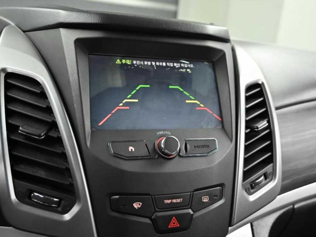 Ssangyong Korando 2016 Gris - Importación desde Corea - HF Imports Iquique - Foto 15