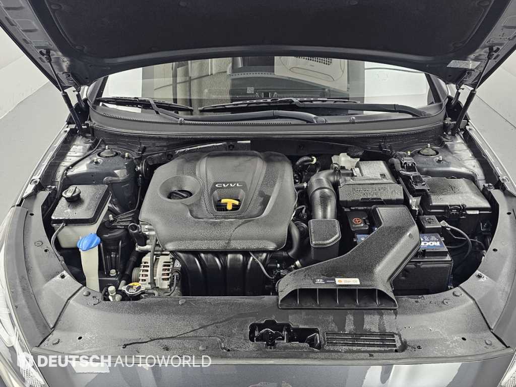 HYUNDAI Sonata - Vista 6