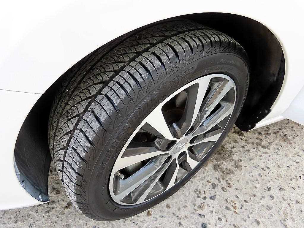 HYUNDAI i30 2017 Blanco - Importación desde Corea - HF Imports Iquique - Foto 20