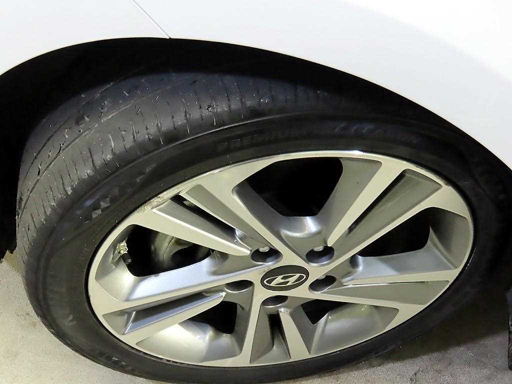 HYUNDAI Avante 2018 Blanco - Importación desde Corea - HF Imports Iquique - Foto 18