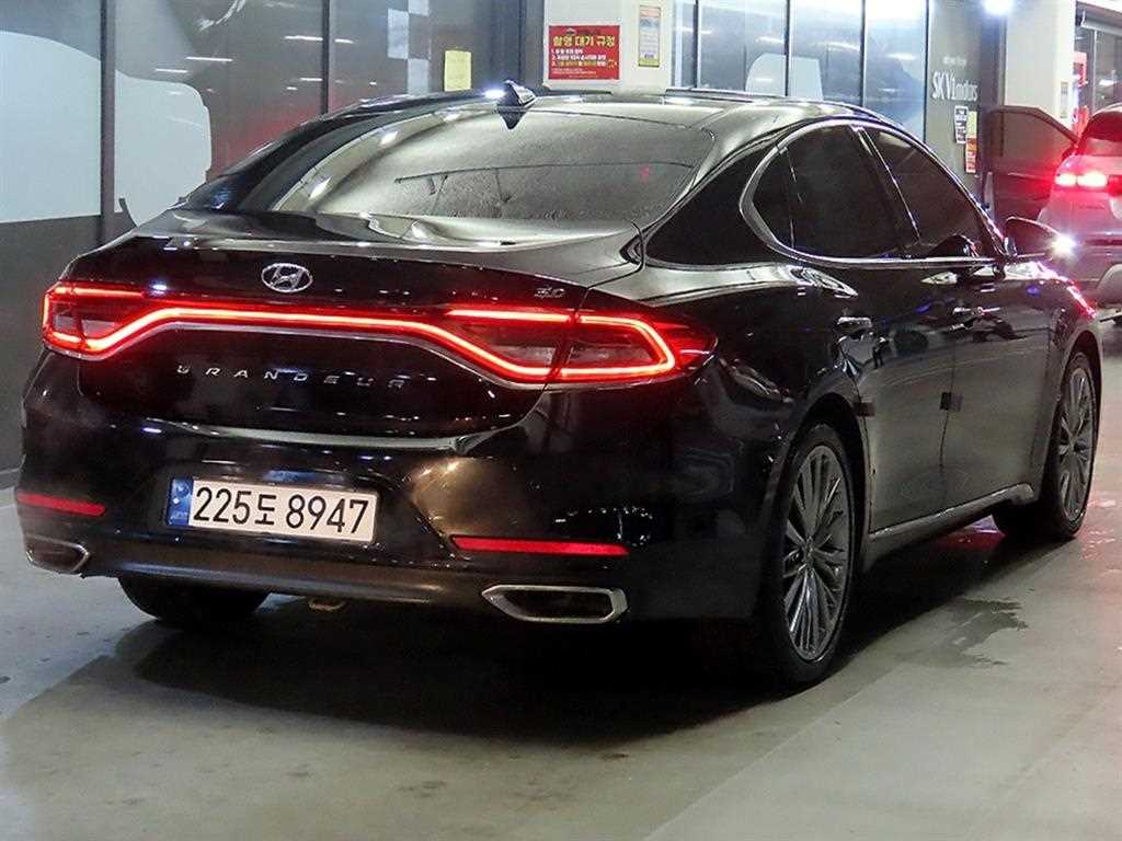 HYUNDAI Grandeur - Vista 4