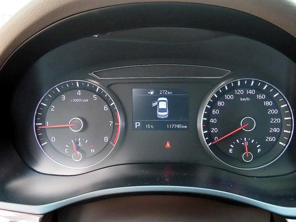 KIA K7 - Vista 9