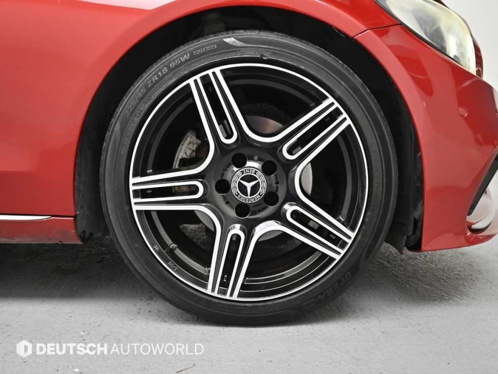 Mercedes Benz C Class - Vista 6