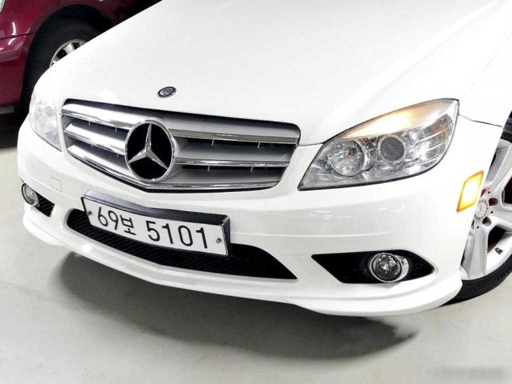 Mercedes Benz C Class 2010 Blanco - Importación desde Corea - HF Imports Iquique - Foto 18
