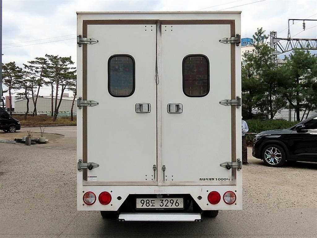 Small Truck (Wan)Camping car - Vista 4