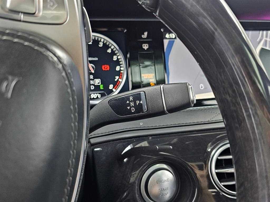 Mercedes Benz S Class - Vista 9