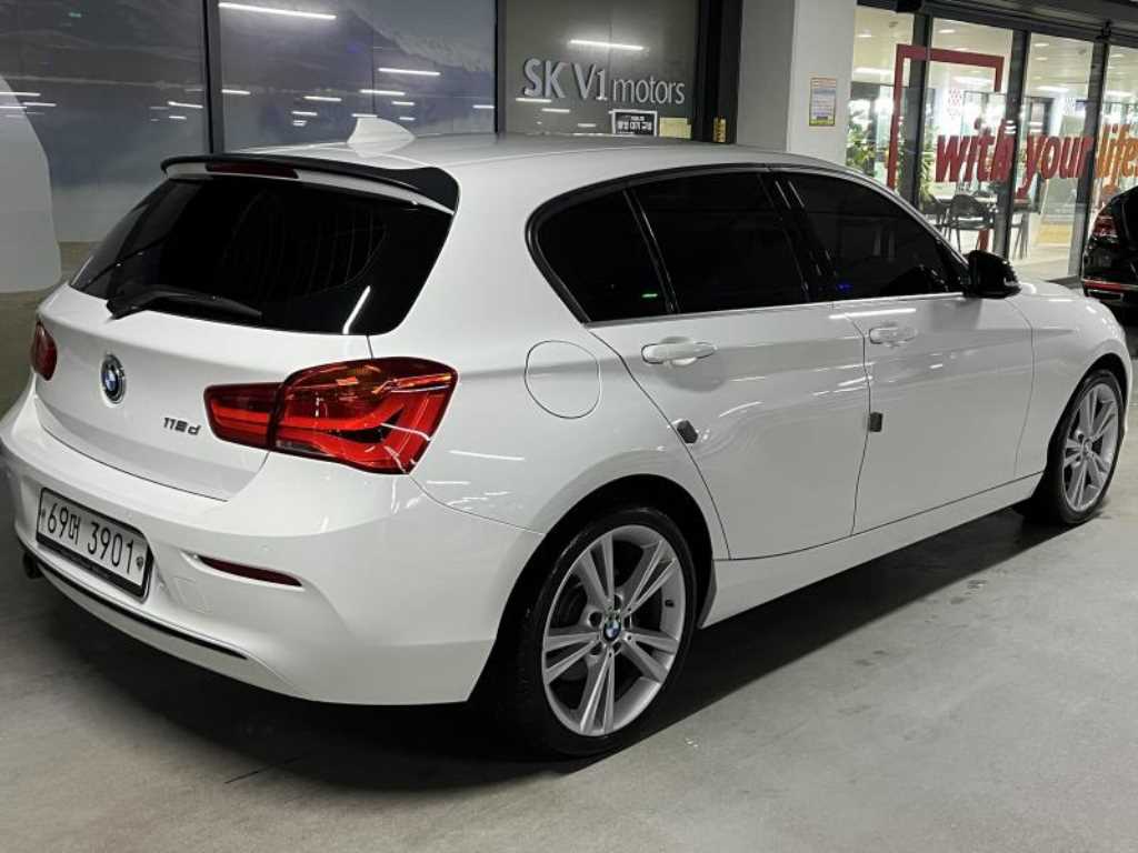 BMW 1 series - Vista 4