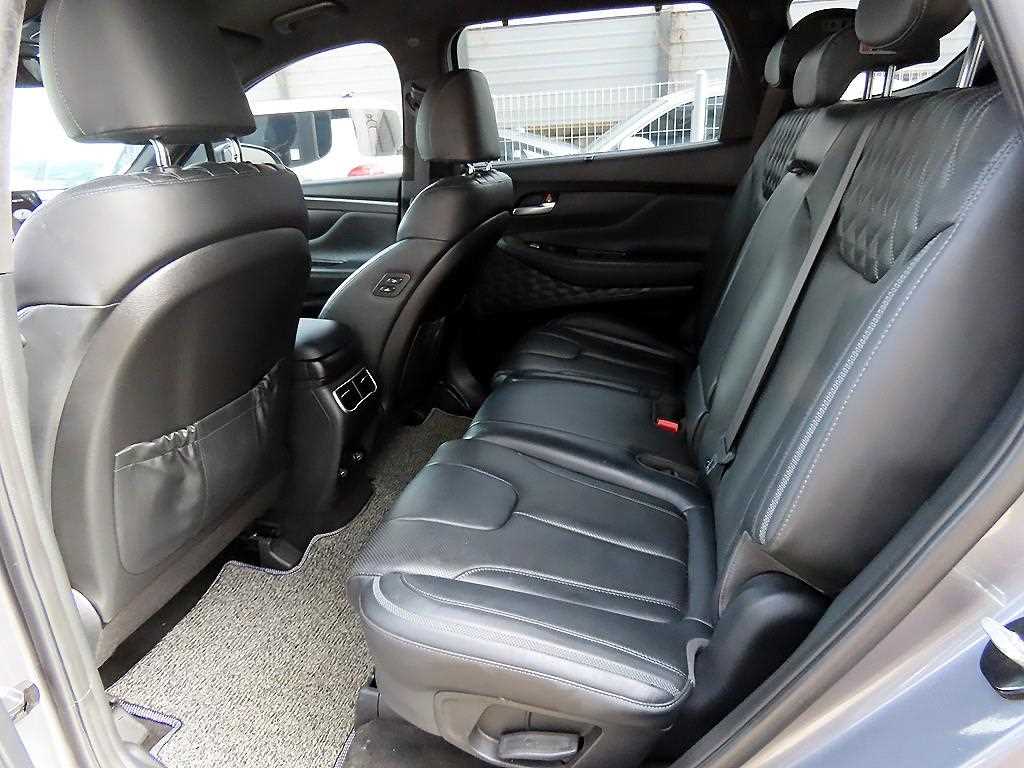 HYUNDAI Santa Fe - Vista 6