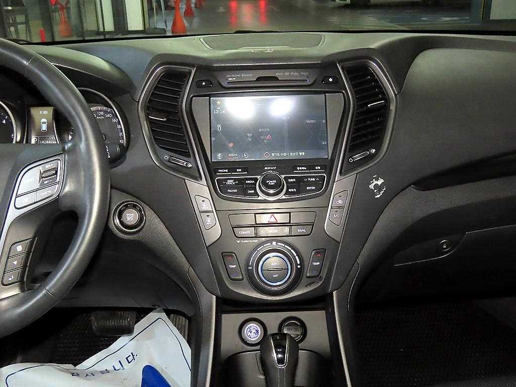 HYUNDAI Santa Fe - Vista 11