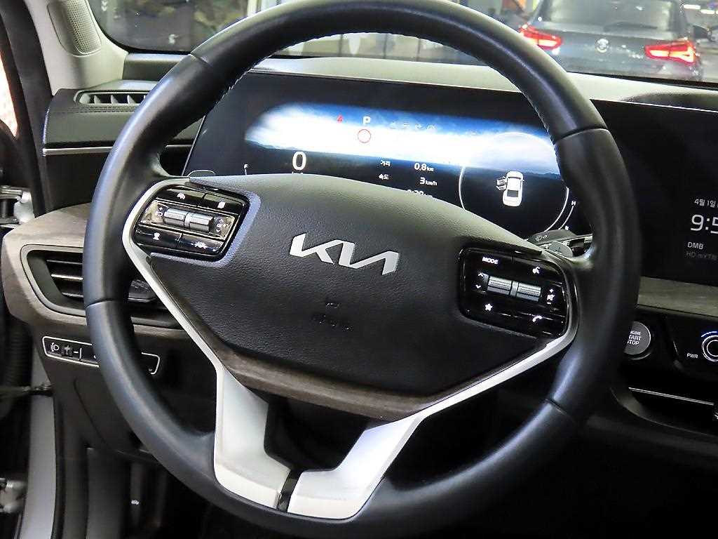 KIA K8 - Vista 8