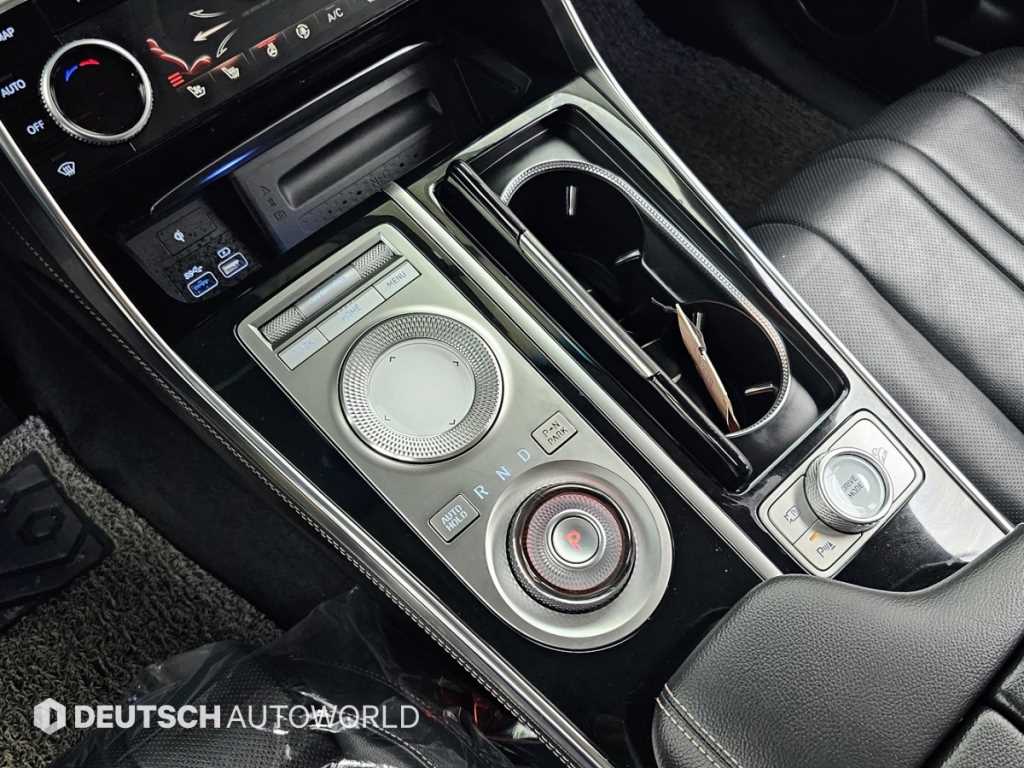 Genesis GV80 - Vista 9