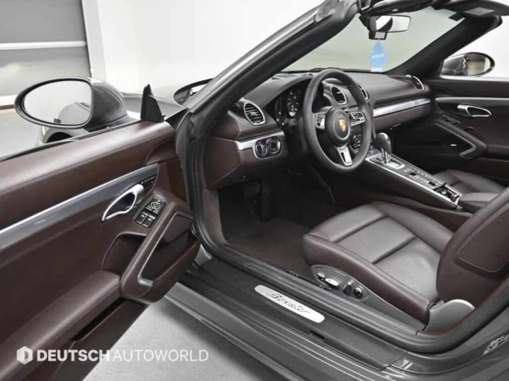 Porsche 718 - Vista 11