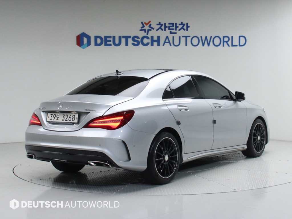 Mercedes Benz CLA Class - Vista 2