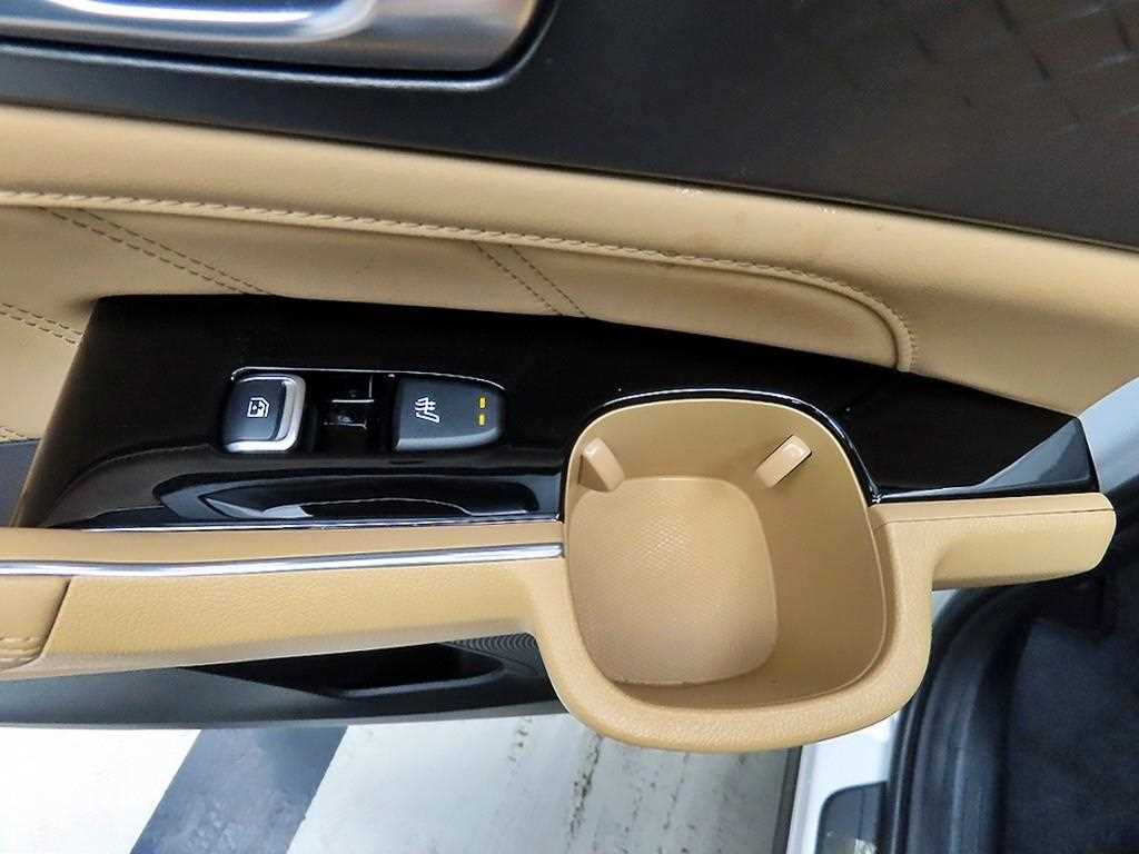 KIA Sorento - Vista 12