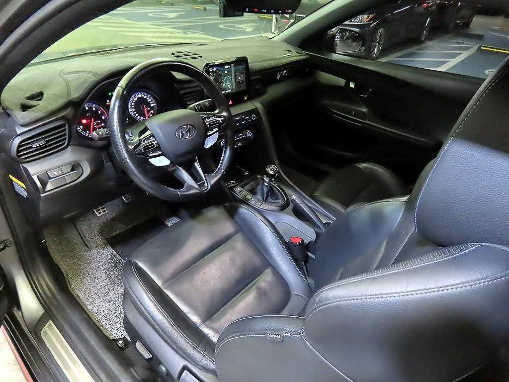 HYUNDAI Veloster - Vista 10