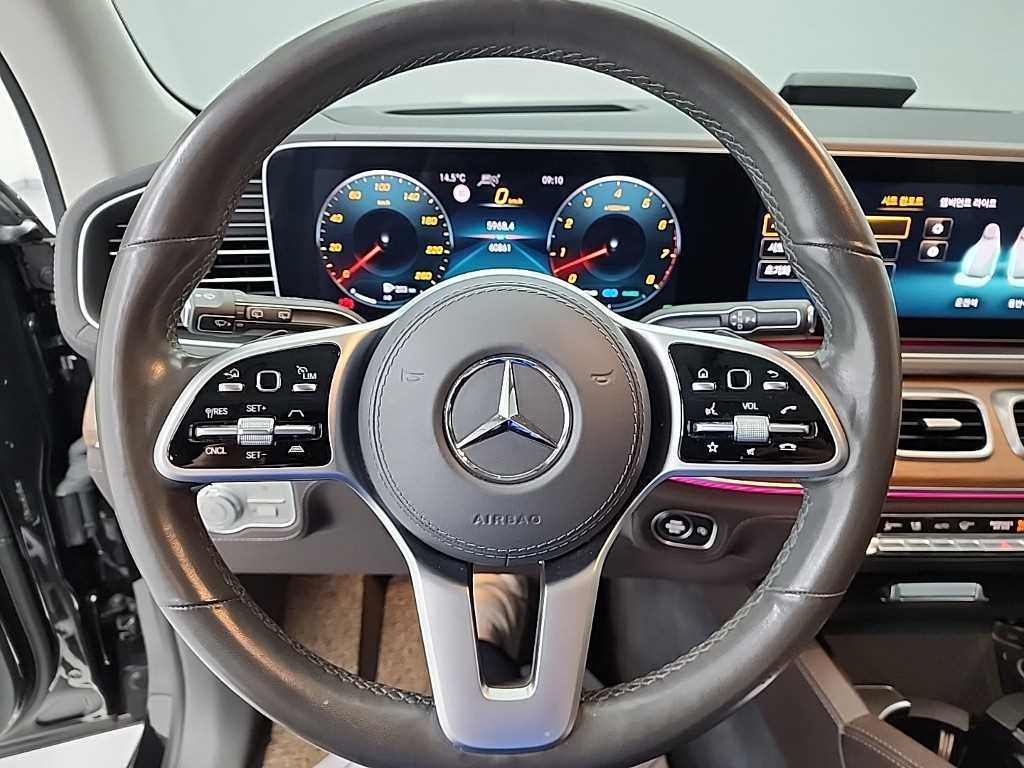 Mercedes Benz GLE Class - Vista 9
