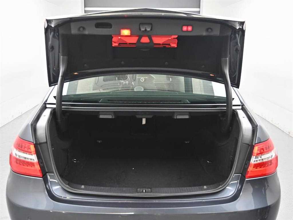 Mercedes Benz E class 2010 Gris - Importación desde Corea - HF Imports Iquique - Foto 19