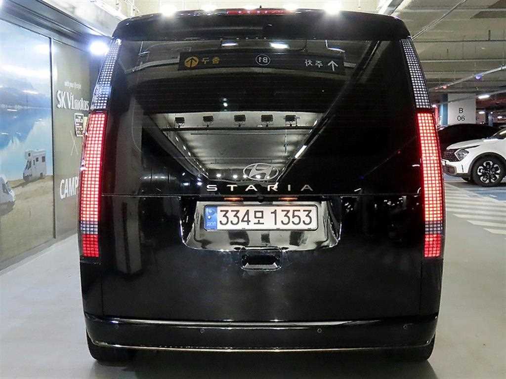 HYUNDAI Staria - Vista 5