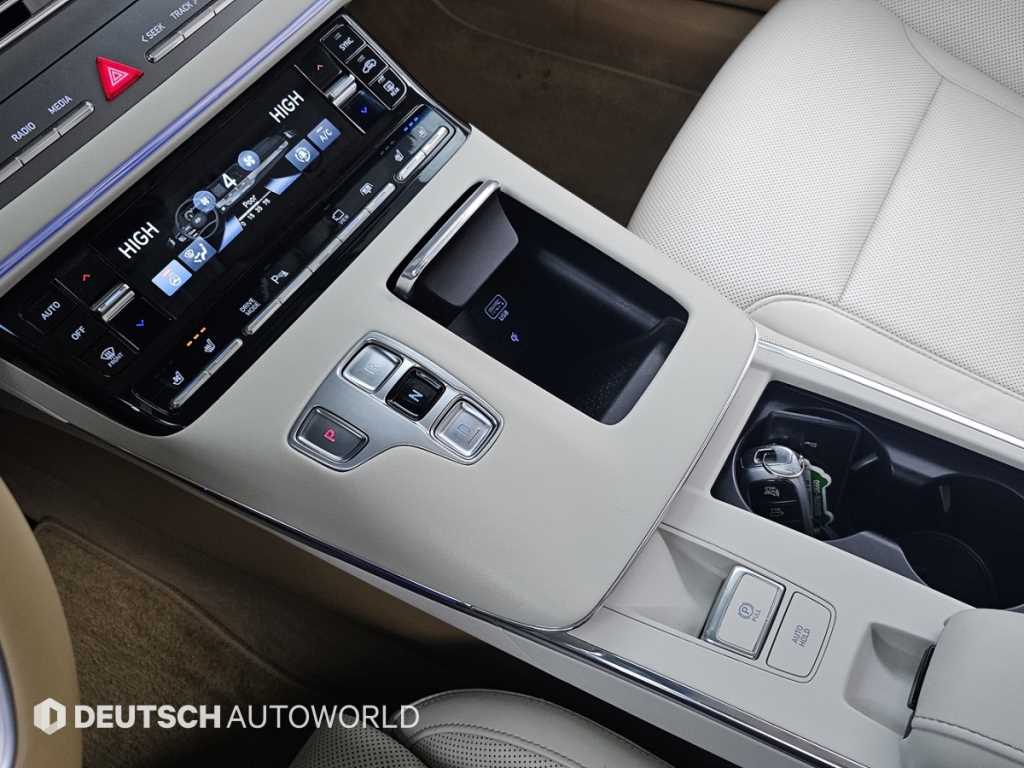 HYUNDAI Grandeur - Vista 9