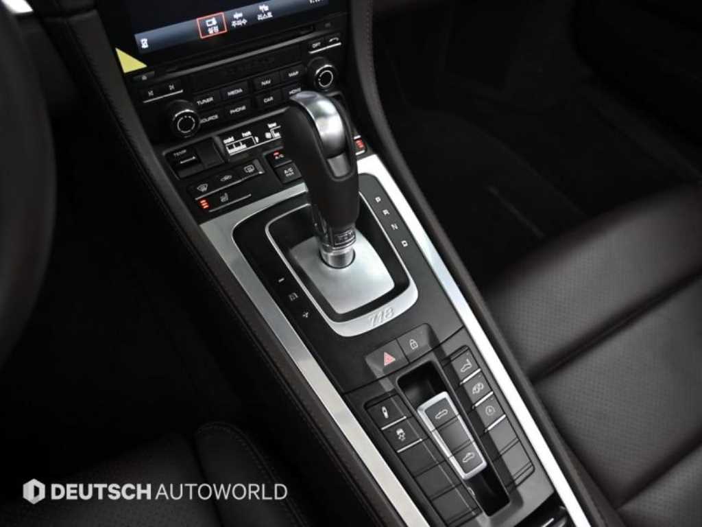 Porsche 718 - Vista 9