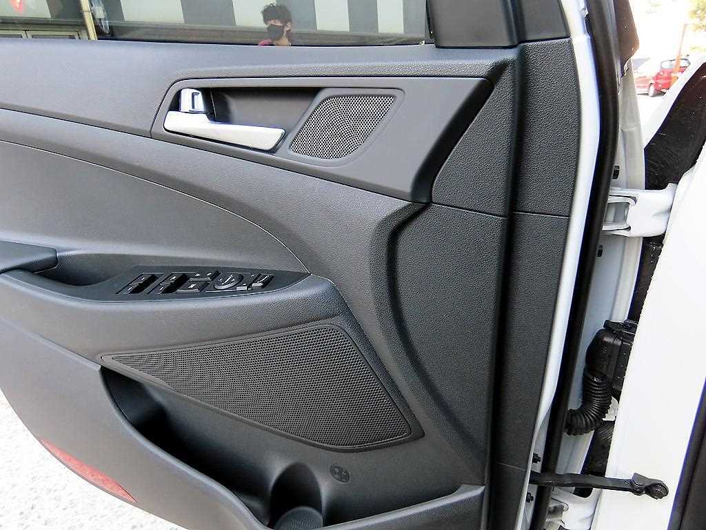 HYUNDAI Tucson - Vista 11