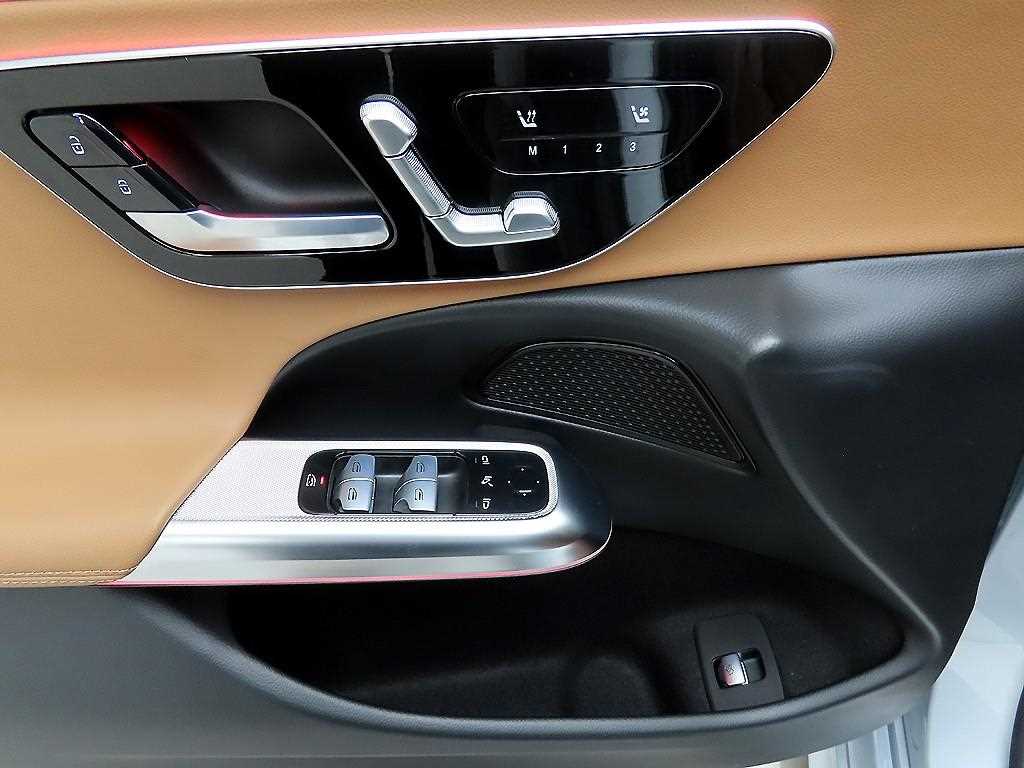 Mercedes Benz E class - Vista 11