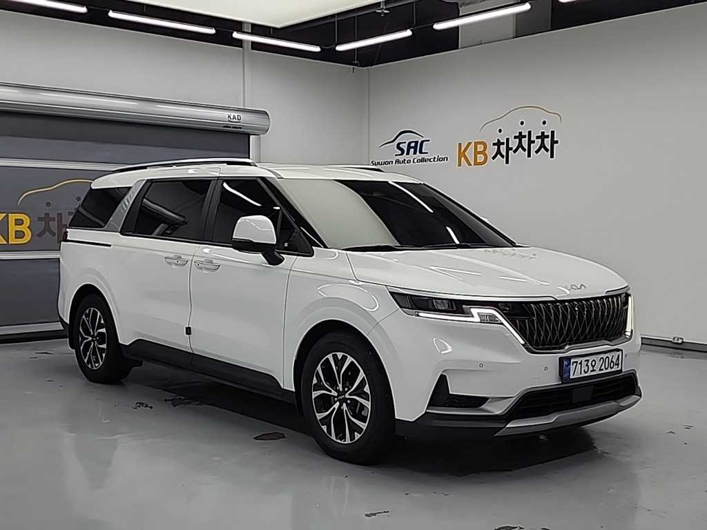 KIA Carnival - Vista 4