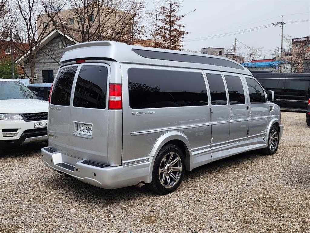Chevrolet Express van - Vista 7