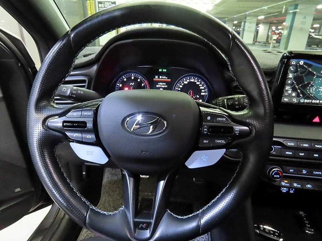 HYUNDAI Veloster - Vista 8