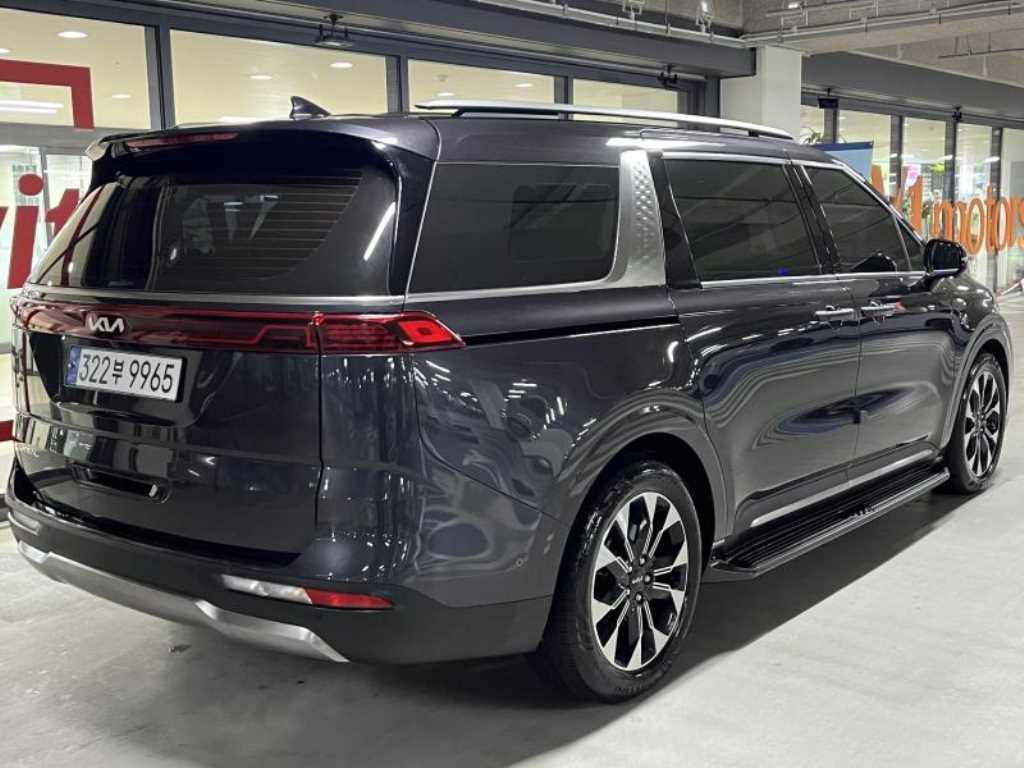 KIA Carnival - Vista 9