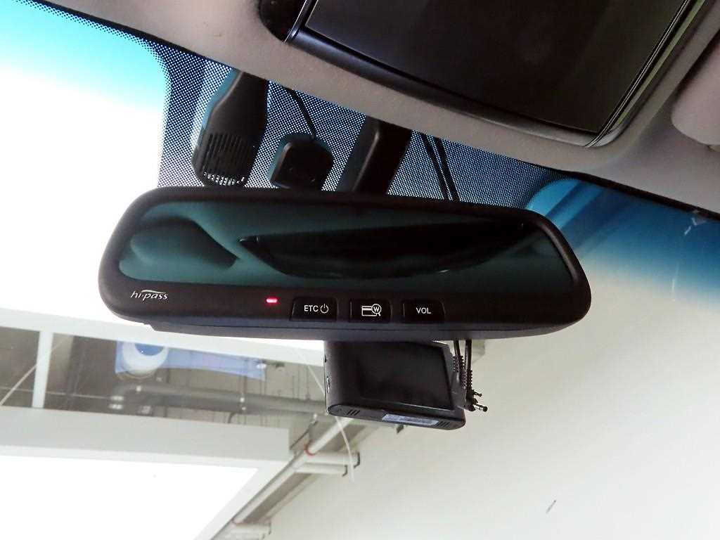 HYUNDAI Grandeur - Vista 5