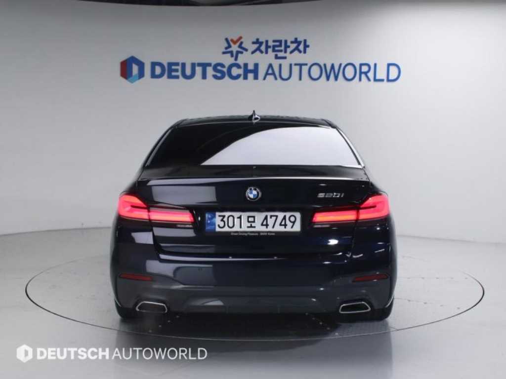 BMW 5 Series - Vista 5