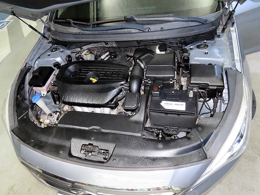 HYUNDAI Sonata 2015 Plateado - Importación desde Corea - HF Imports Iquique - Foto 18