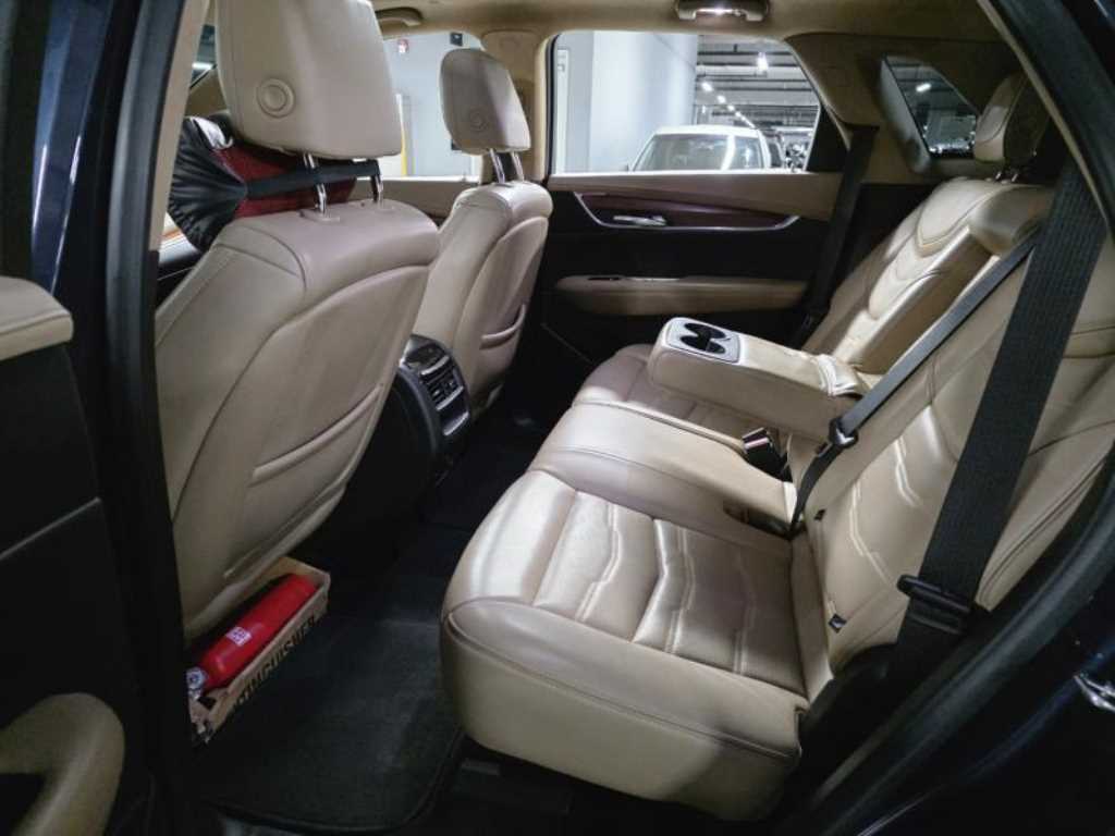 Cadillac XT5 - Vista 7