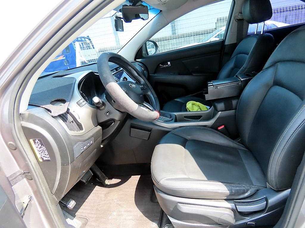 KIA Sportage - Vista 5