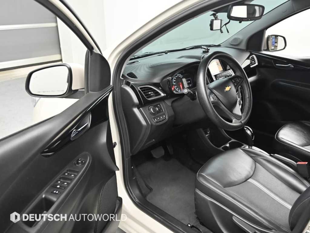 Chevrolet Spark - Vista 11