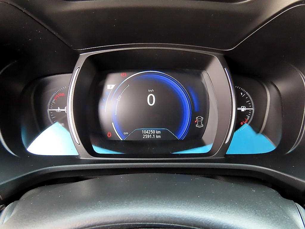 SAMSUNG QM6 - Vista 9