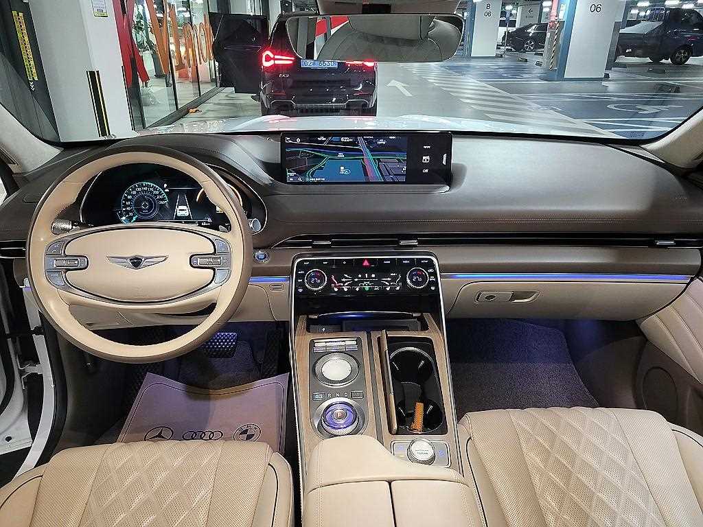 Genesis GV80 - Vista 6