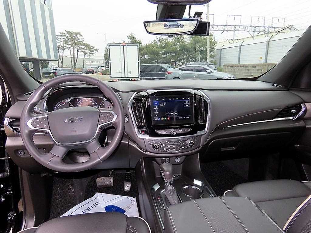 Chevrolet Travers - Vista 8