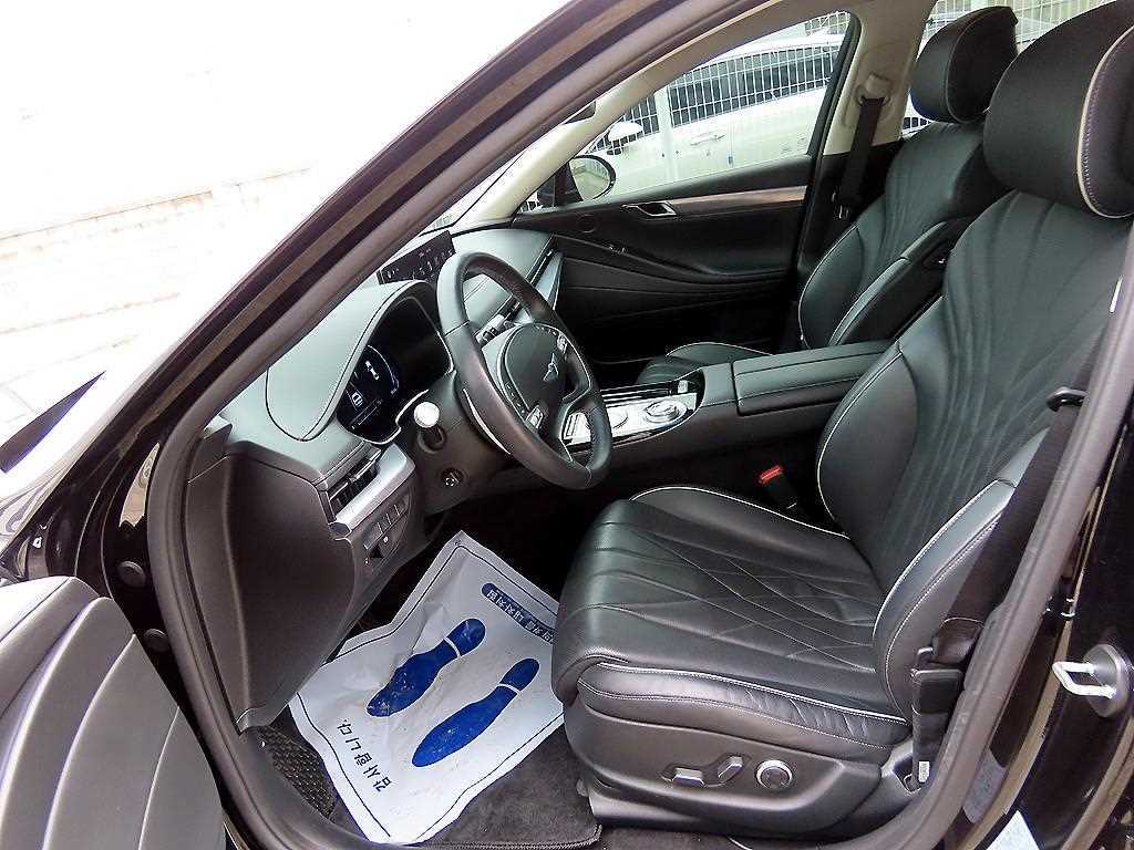 Genesis G80 - Vista 5