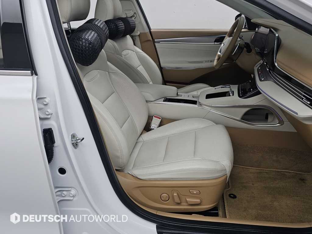 HYUNDAI Grandeur - Vista 10