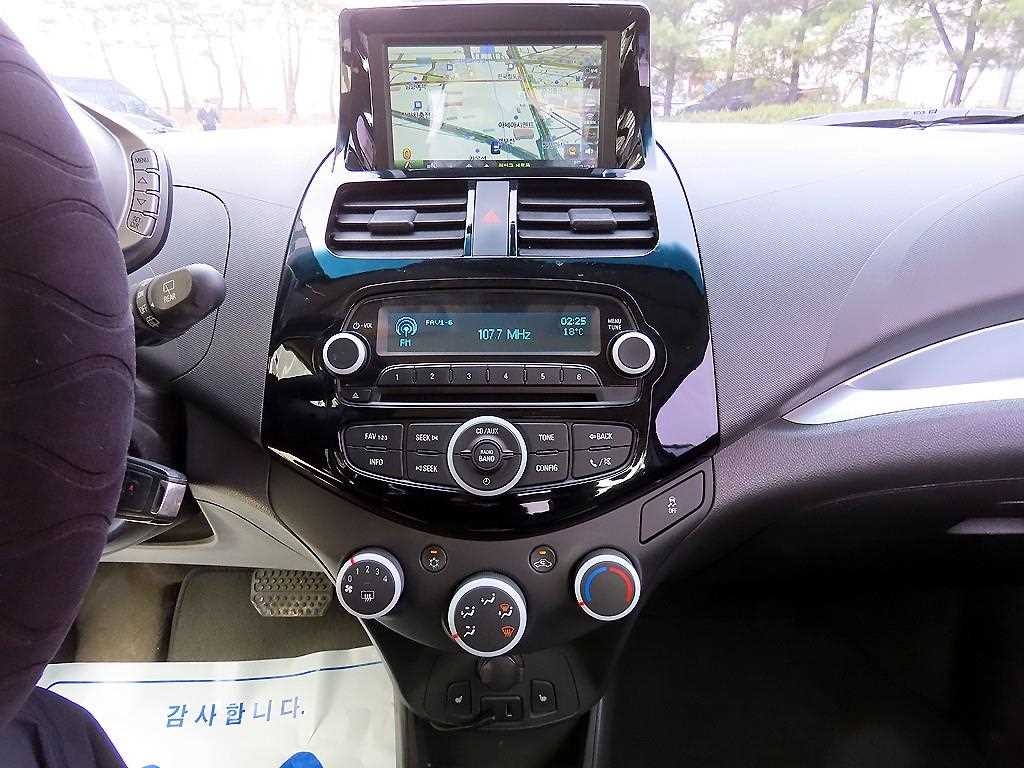 Chevrolet Spark 2015 Azul - Importación desde Corea - HF Imports Iquique - Foto 13